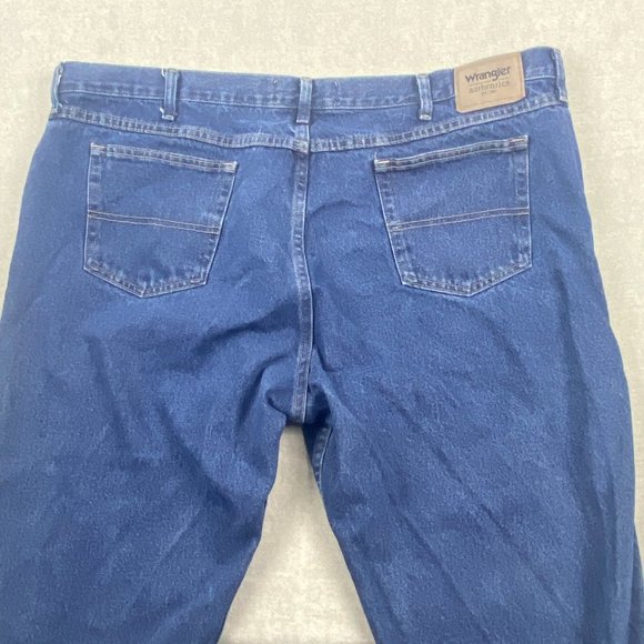 Wrangler Jeans Mens Size 46x30 Authentics Blue Denim Regular Fit ZM200SD Relaxed - Picture 6 of 13